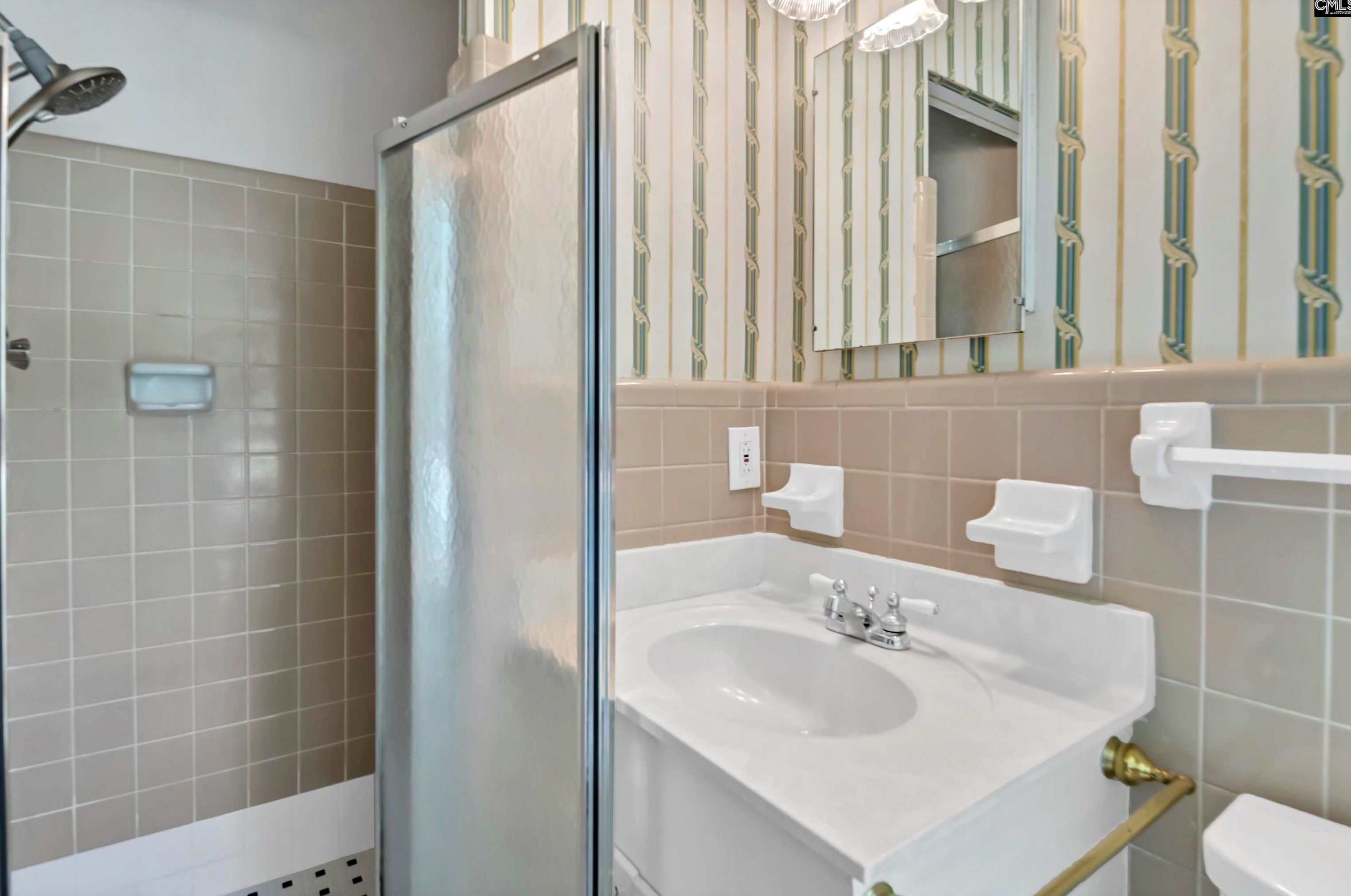 301 Leton Dr, Columbia SC 29210-4215 exterior