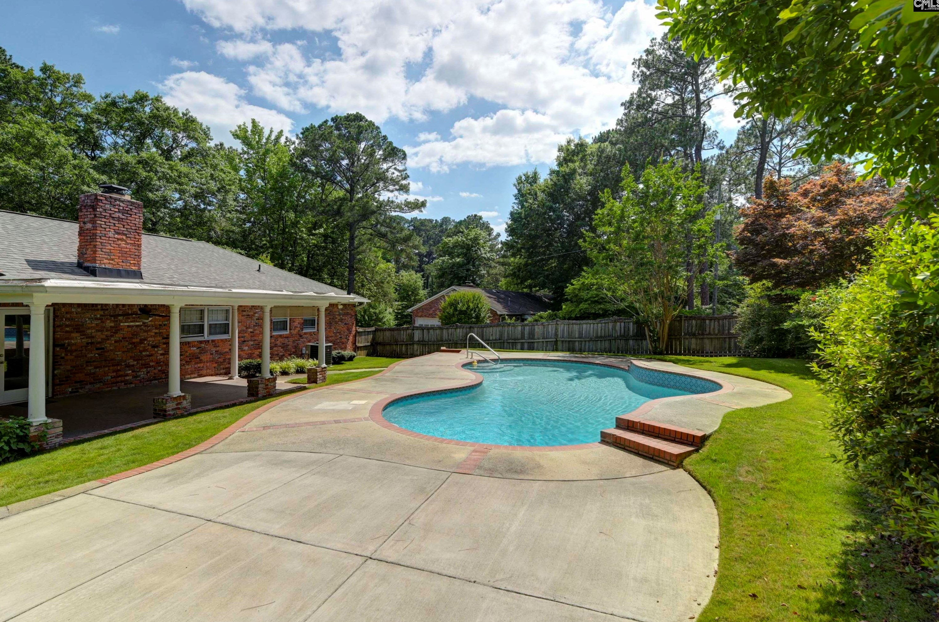 301 Leton Dr, Columbia SC 29210-4215 exterior