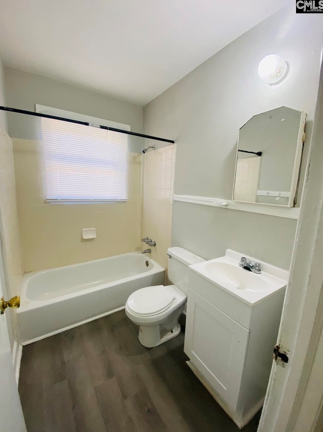 2413 Laurel St, Columbia SC 29201-2623 exterior