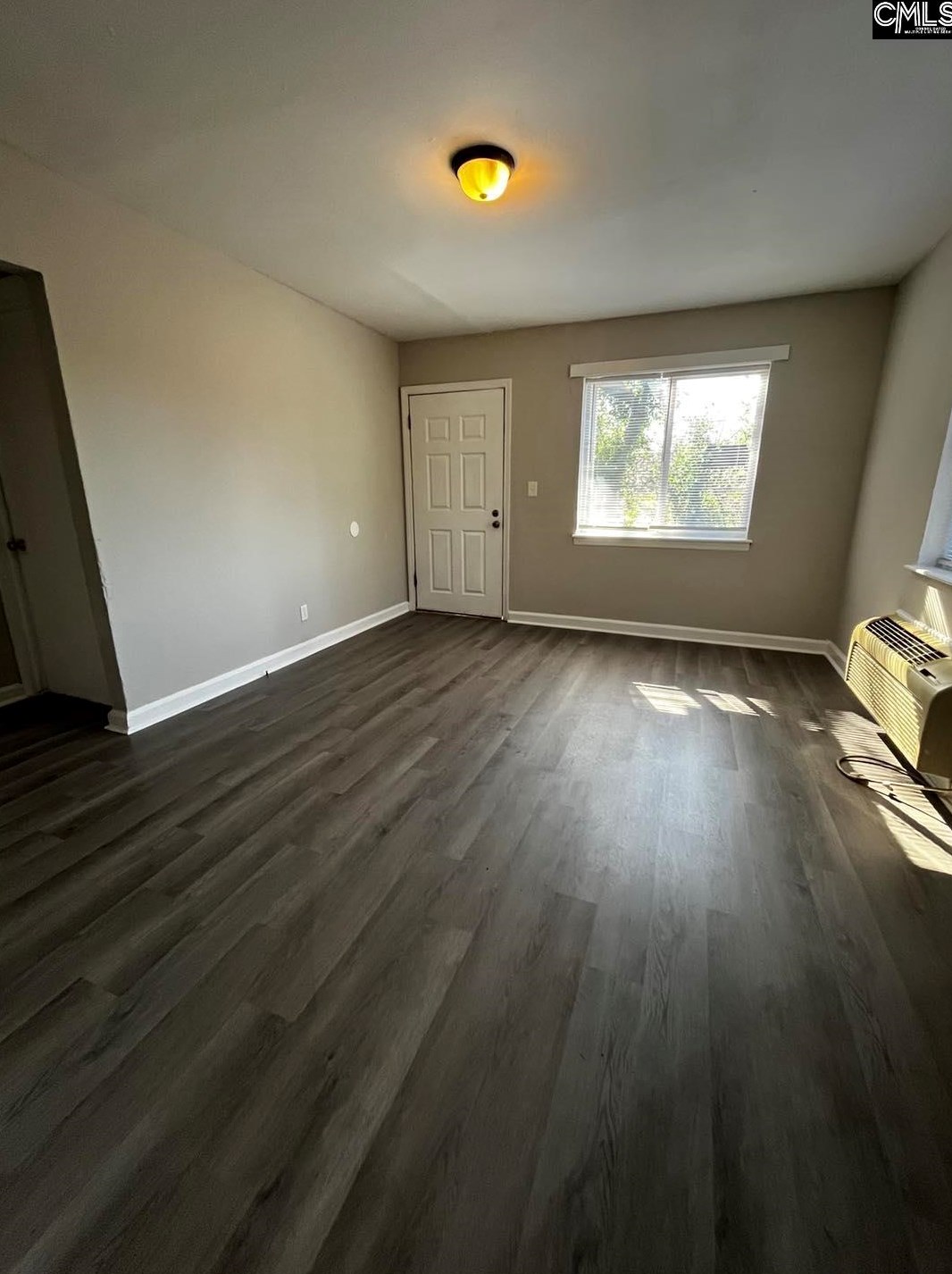 2413 Laurel St, Columbia SC 29201-2623 exterior