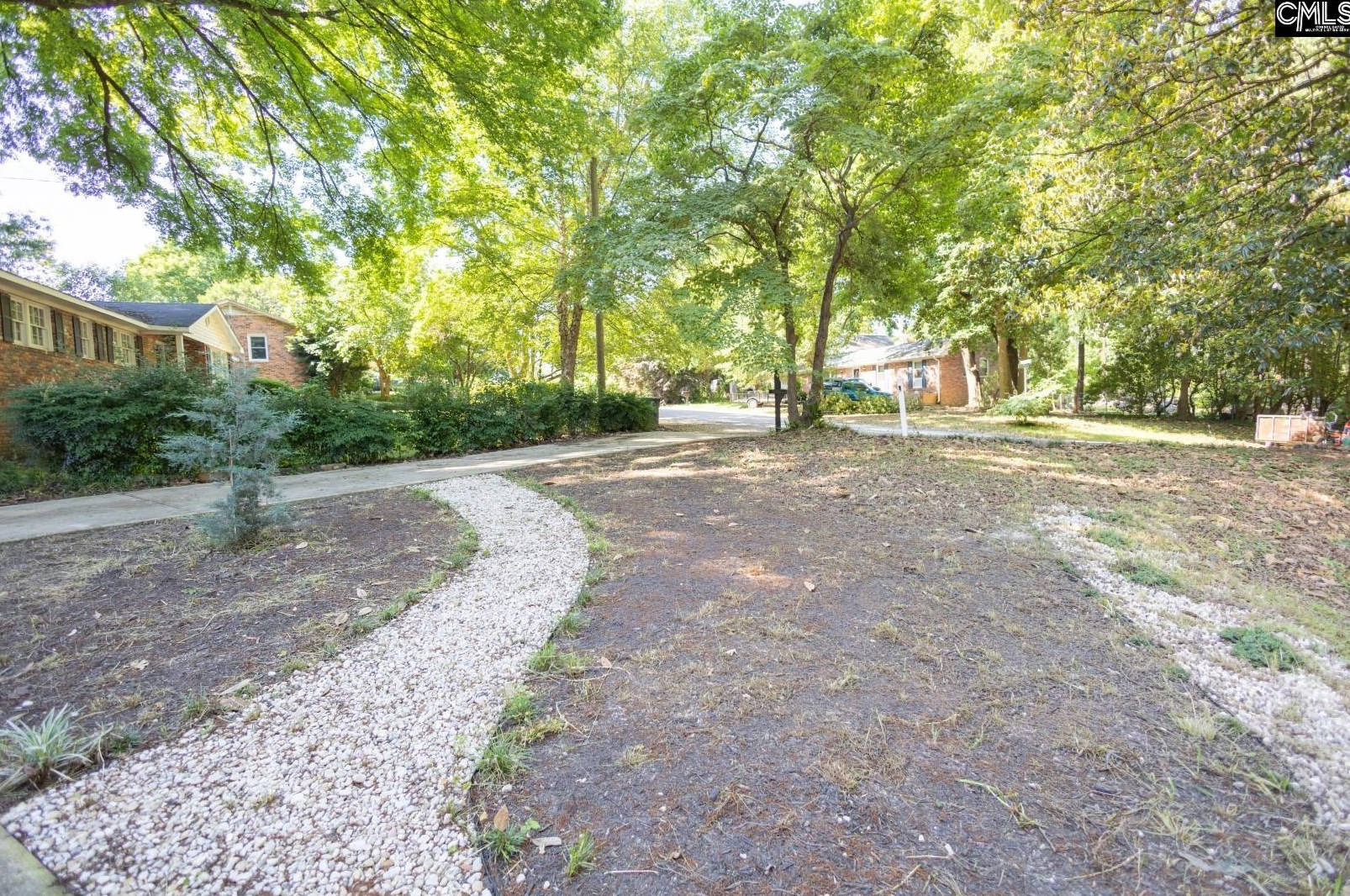 1916 Berkshire Dr, Columbia SC 29210-6841 exterior