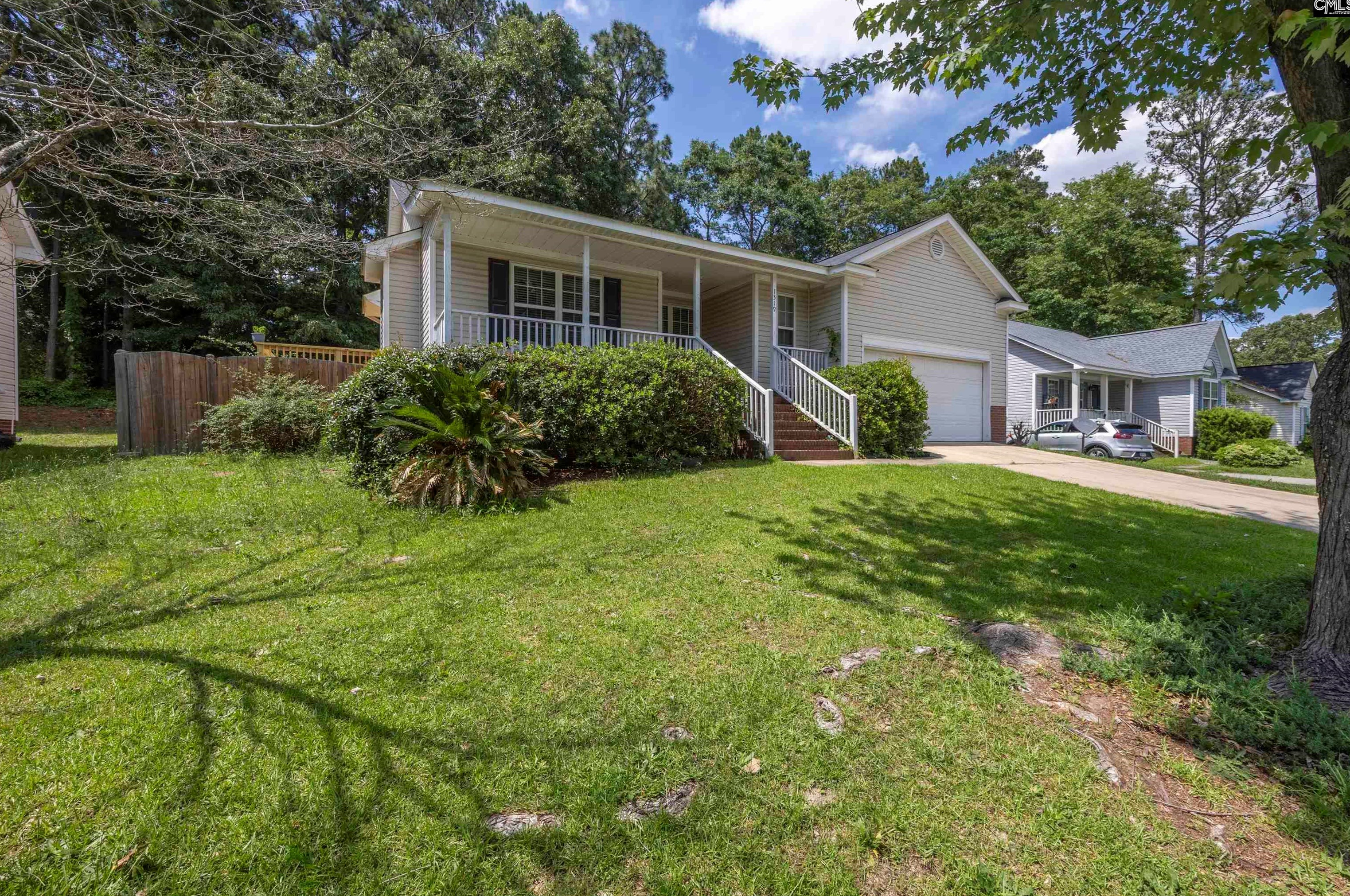 1319 Parliament Lake Dr, Columbia, SC 29223-1970