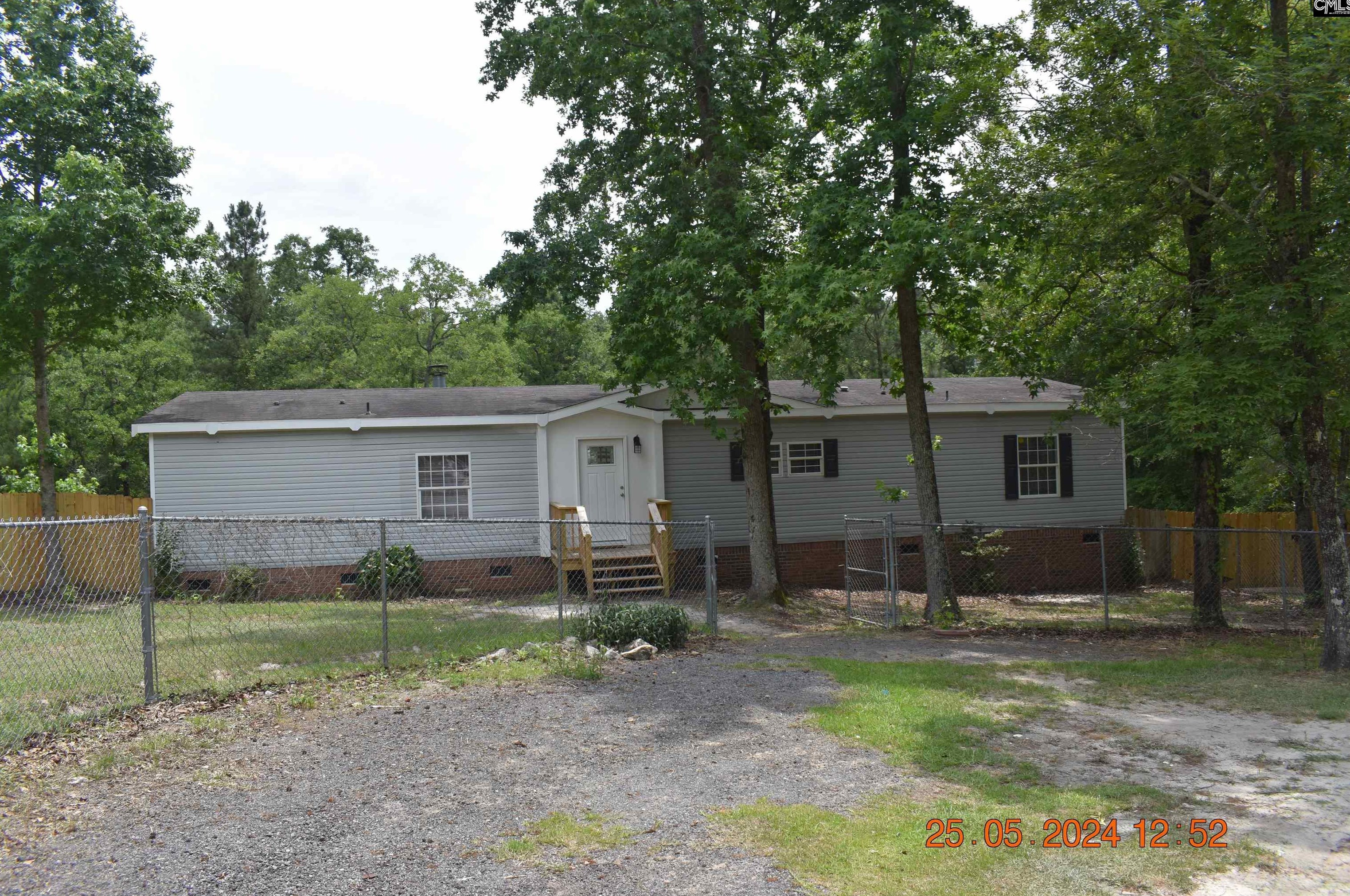 115 Divinci Rd, Swansea, SC 29160-8475