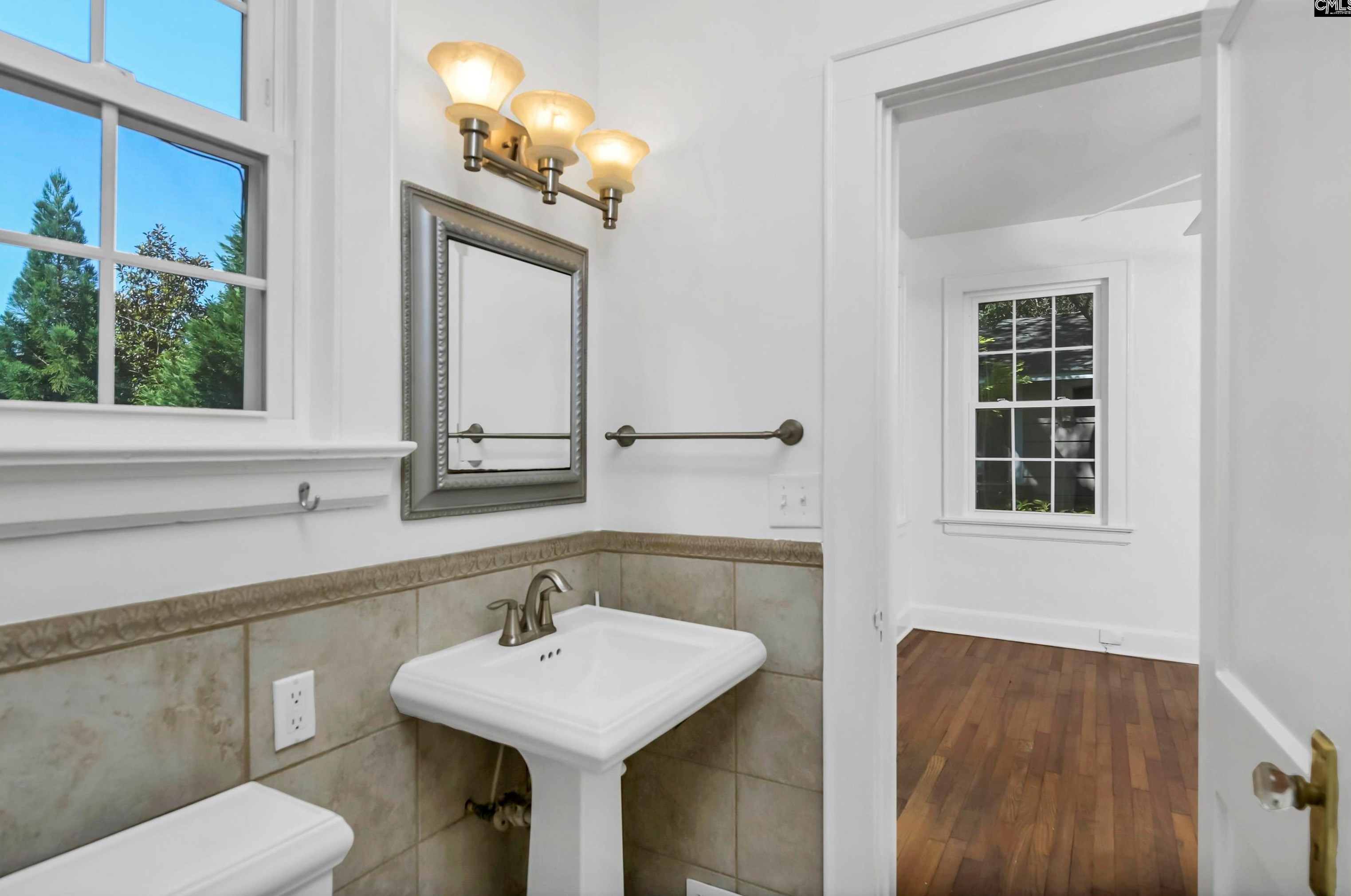 3604 Monroe St, Columbia SC 29205-3519 exterior