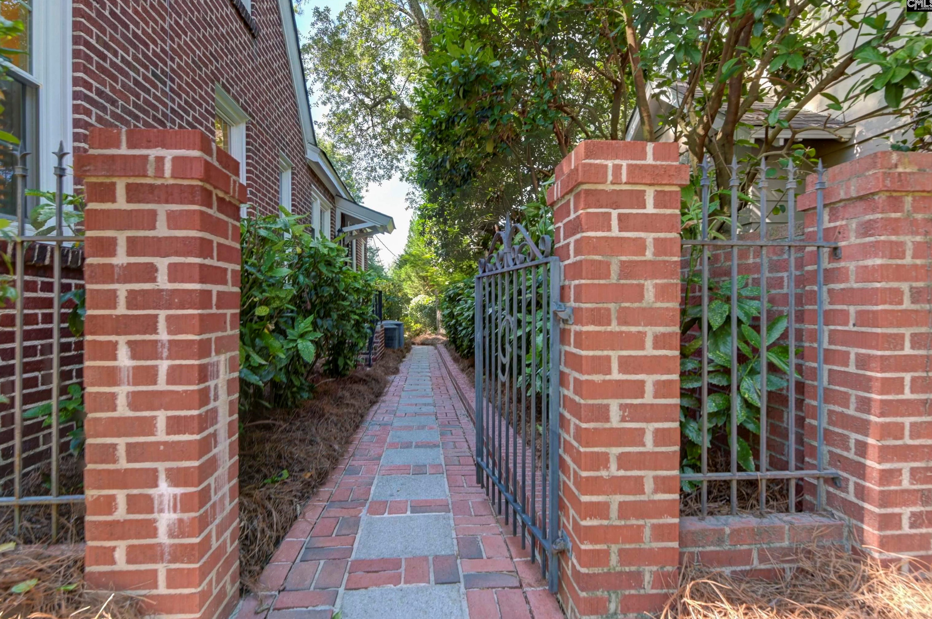 3604 Monroe St, Columbia SC 29205-3519 exterior