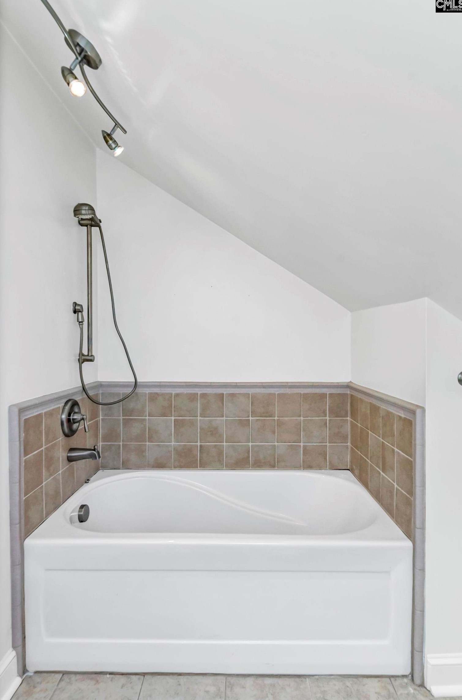 3604 Monroe St, Columbia SC 29205-3519 exterior