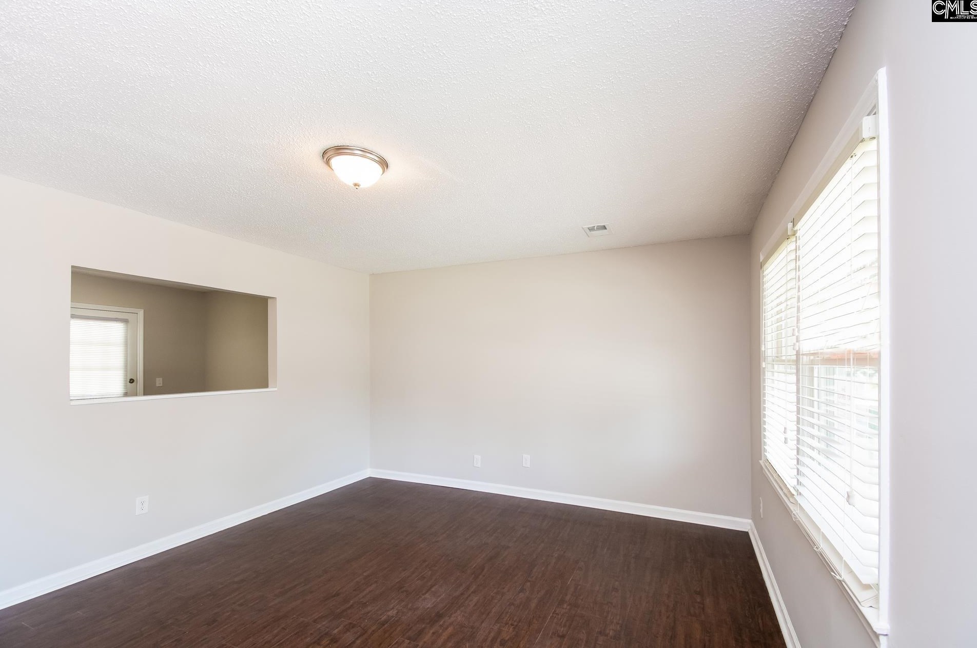 513 Riverside Ln, Cayce-West Columbia, SC 29033-4227