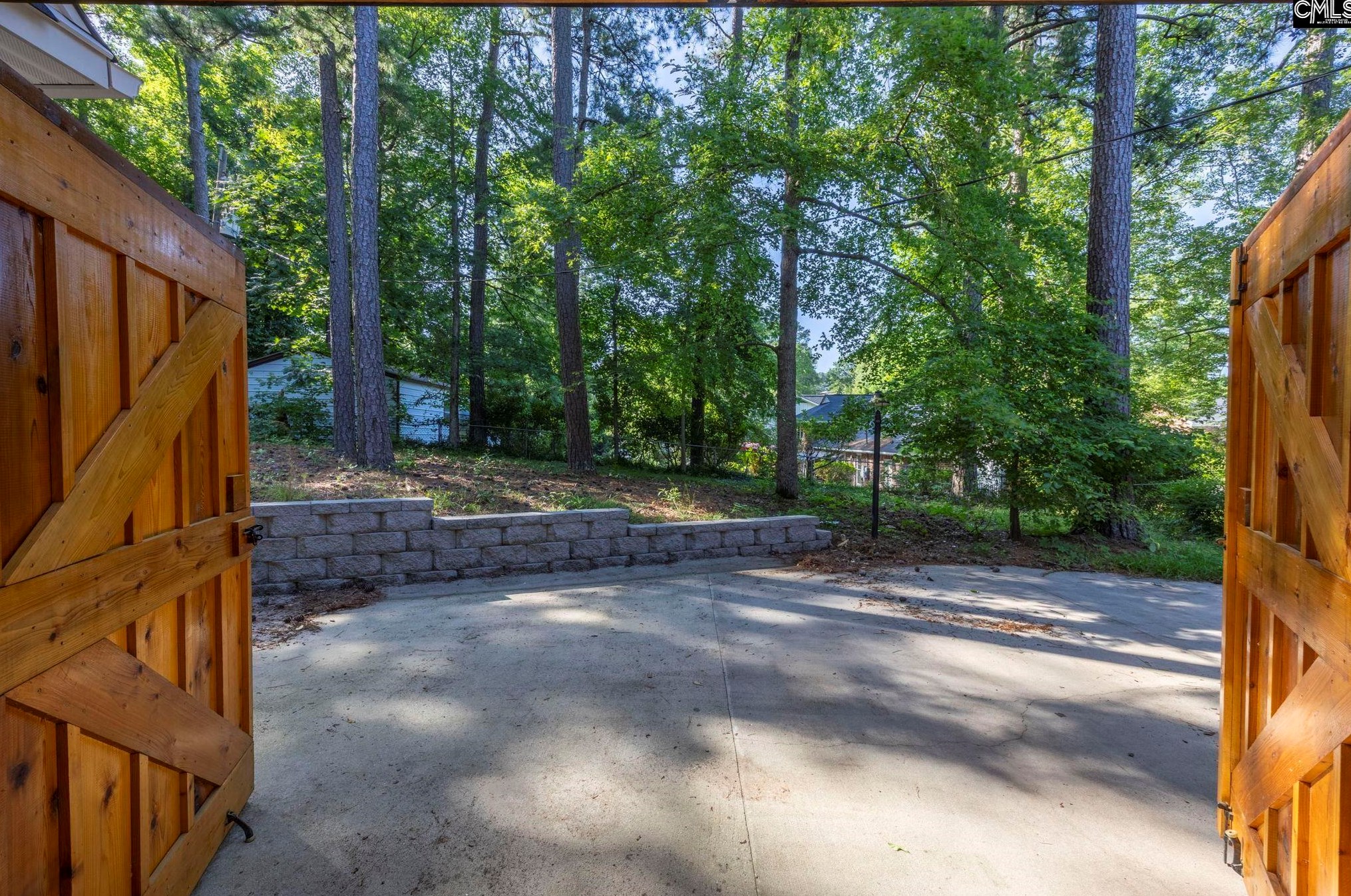 400 Lydgate Dr, Columbia SC 29210-4219 exterior