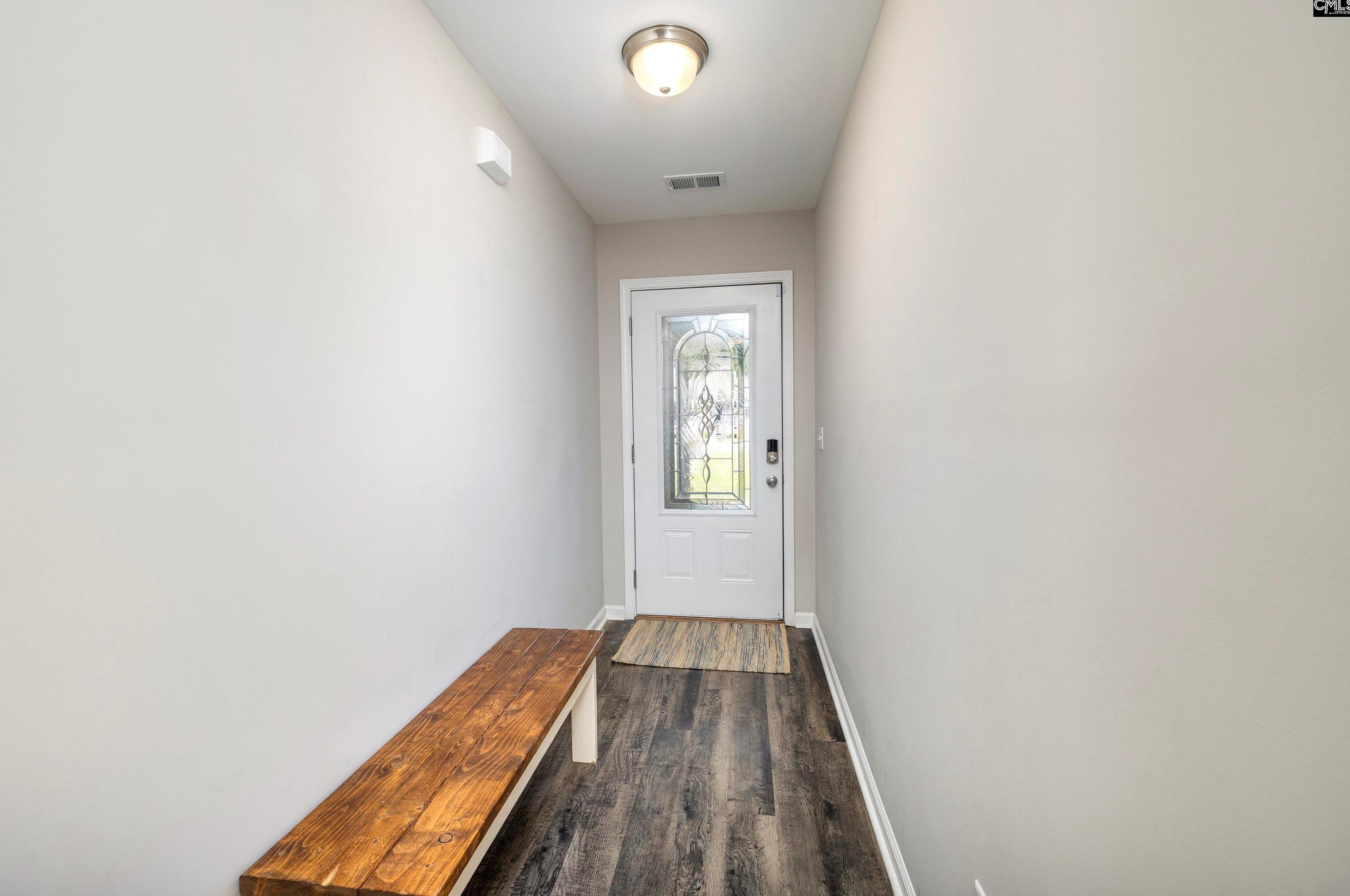 7 Foxfire Ln, Wedgefield, SC 29168-9726