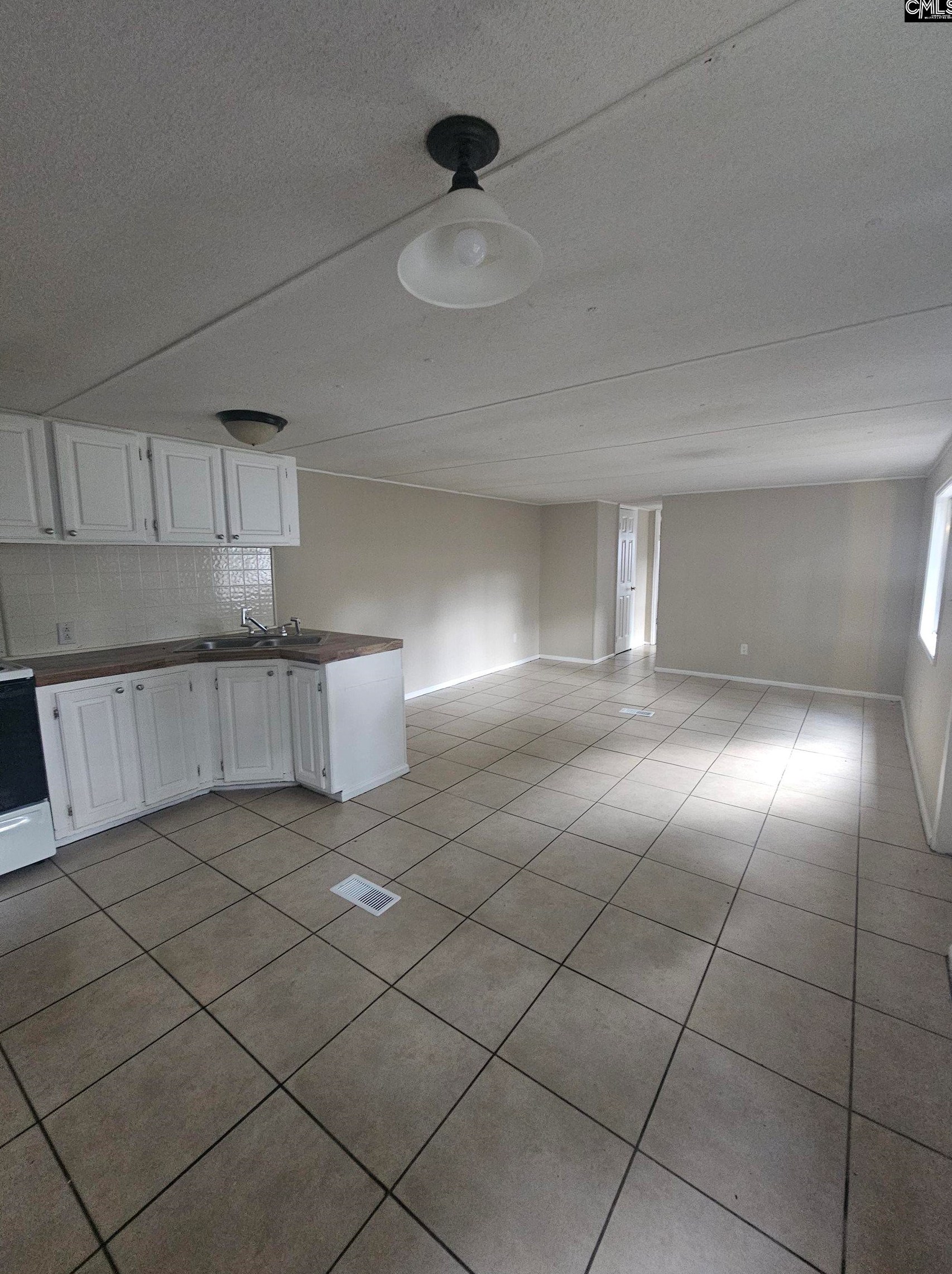 3118 Dudley Rd, Cayce-West Columbia SC  29170-2857 exterior