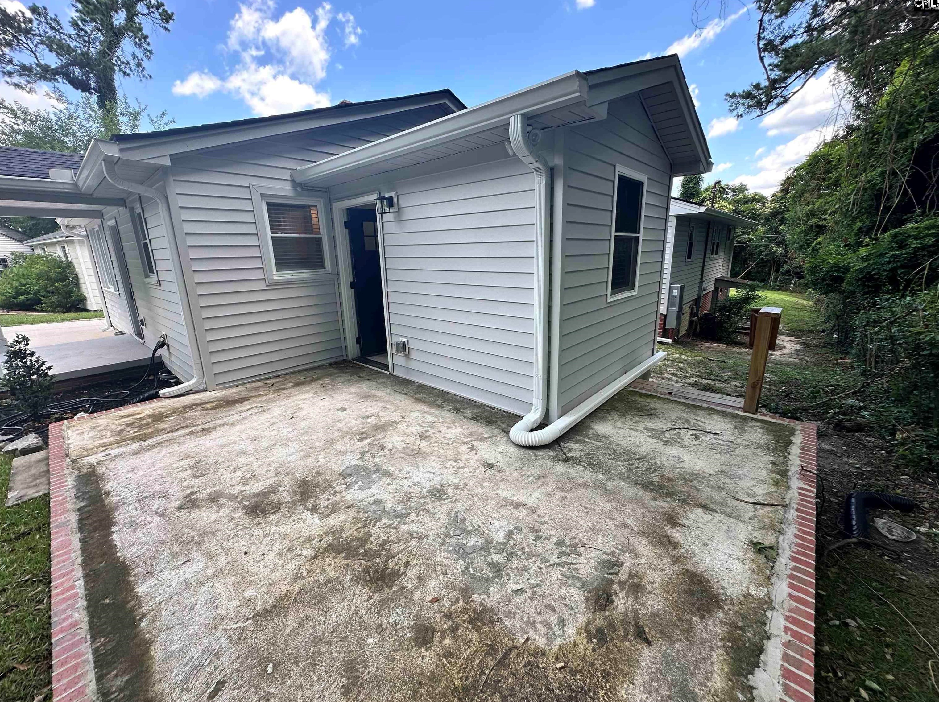 3811 Barwick St, Columbia SC 29205-4111 exterior