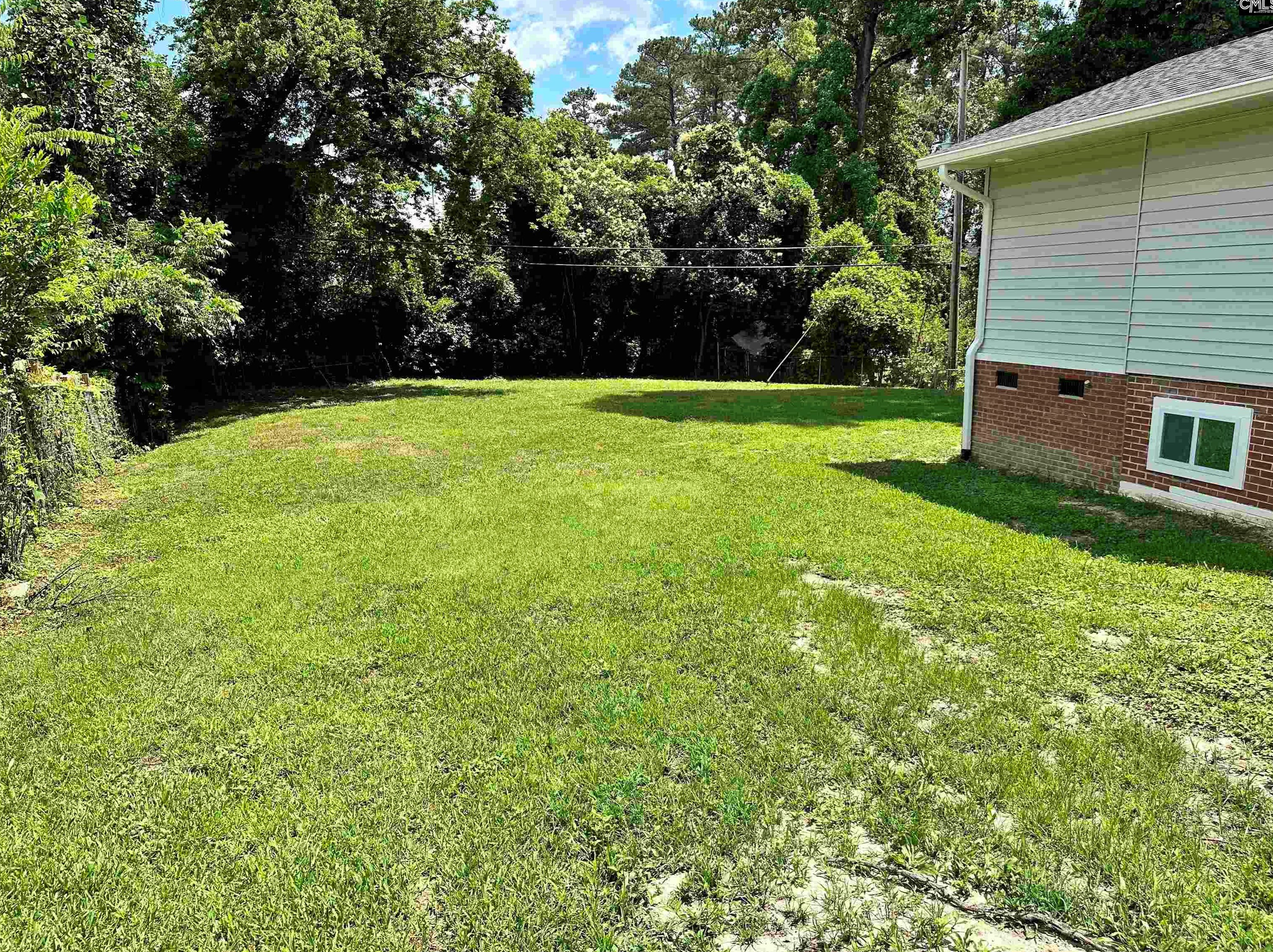 3811 Barwick St, Columbia SC 29205-4111 exterior