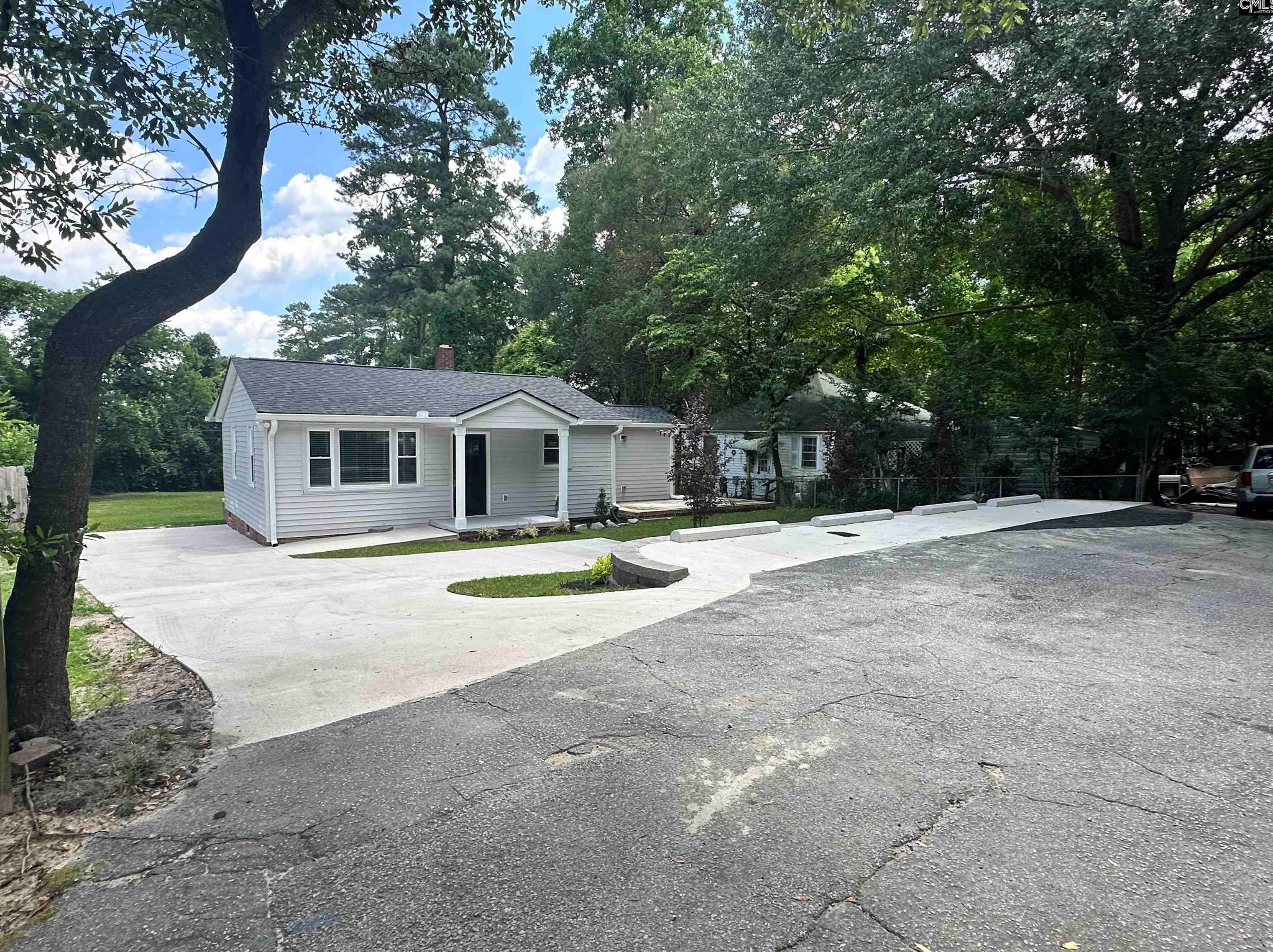 3811 Barwick St, Columbia SC 29205-4111 exterior