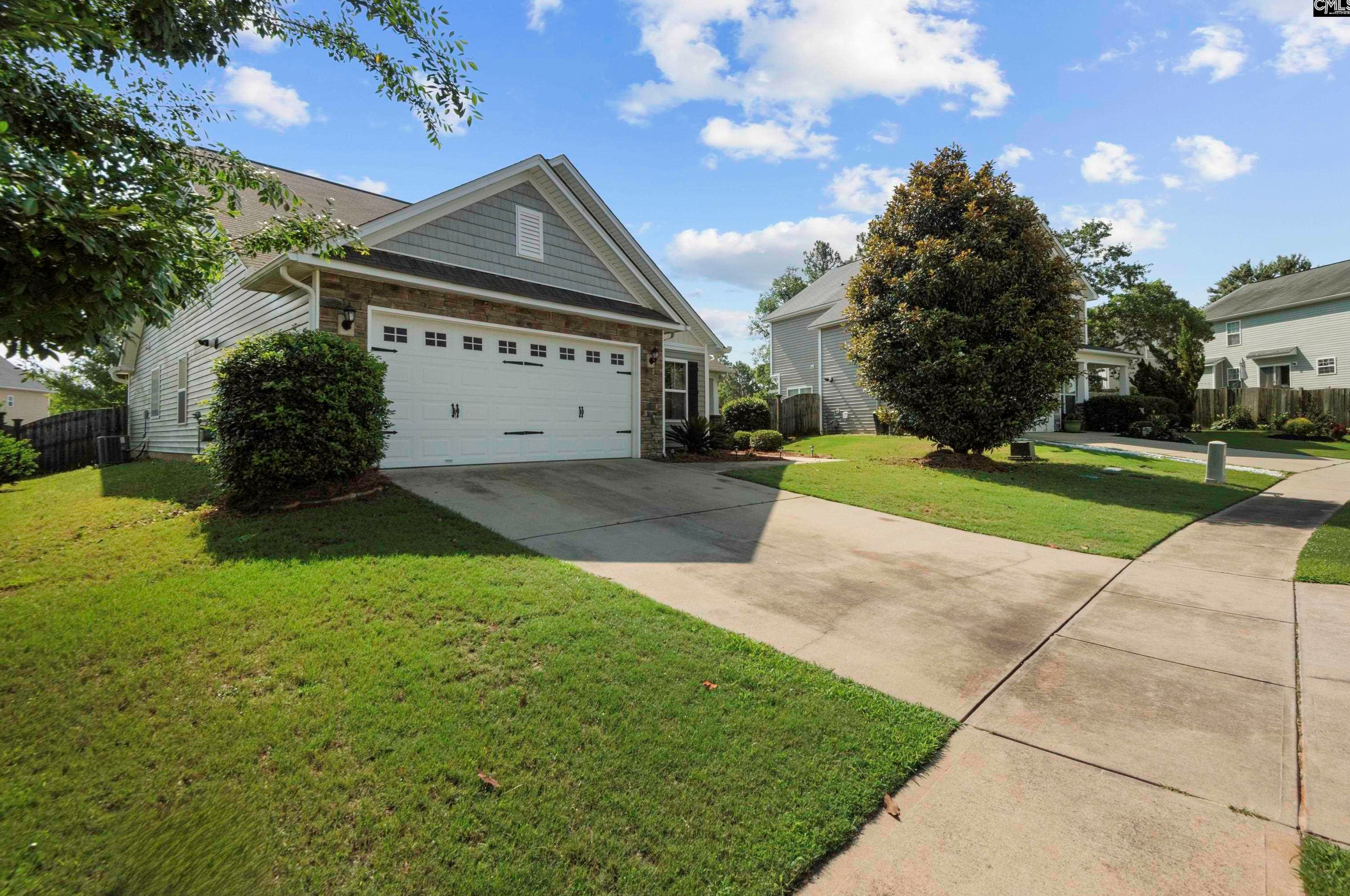 422 Drooping Leaf Rd, Lexington, SC 29072