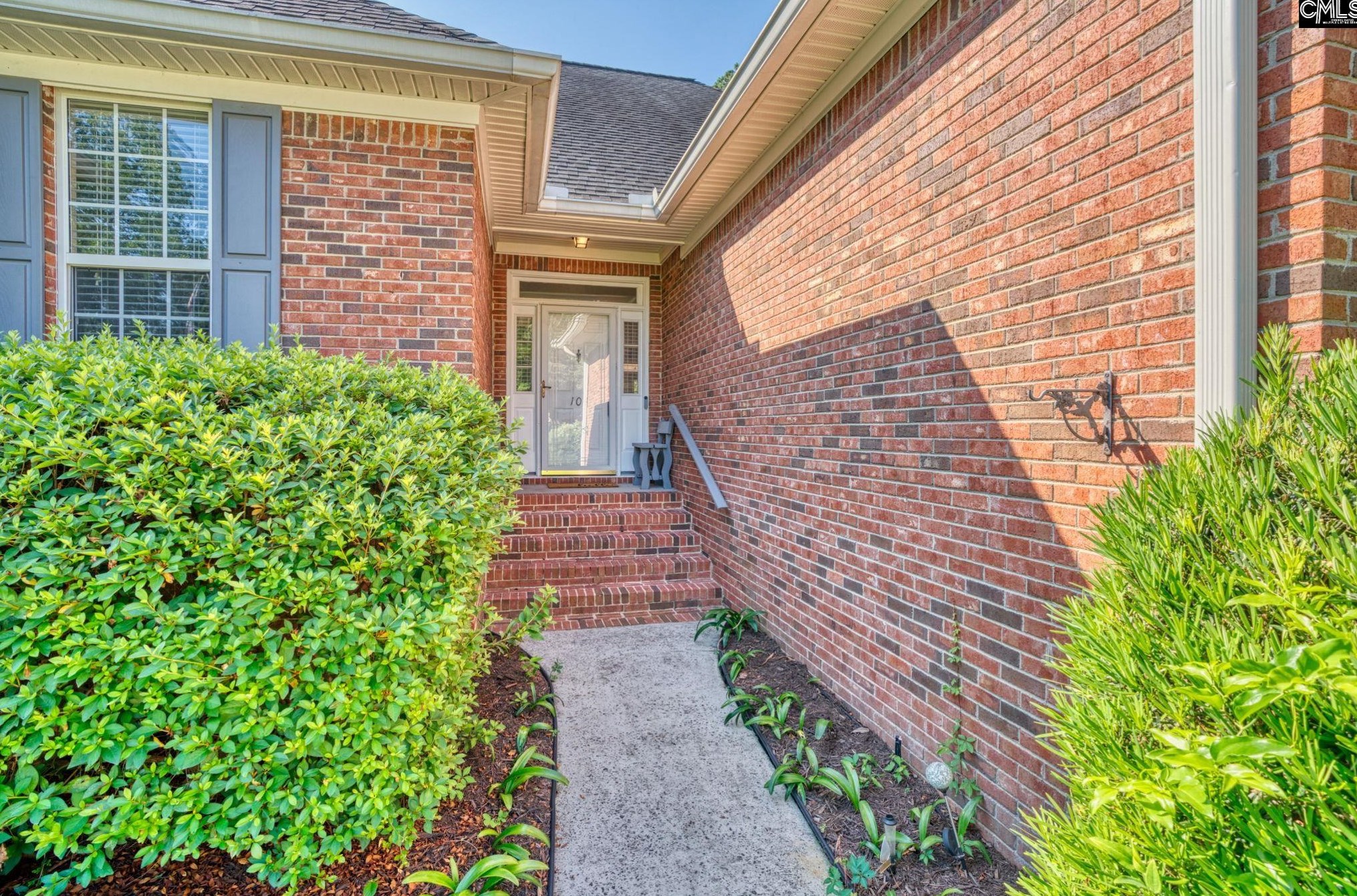 104 Heathfield Ct, Cayce-West Columbia, SC 29033-1987
