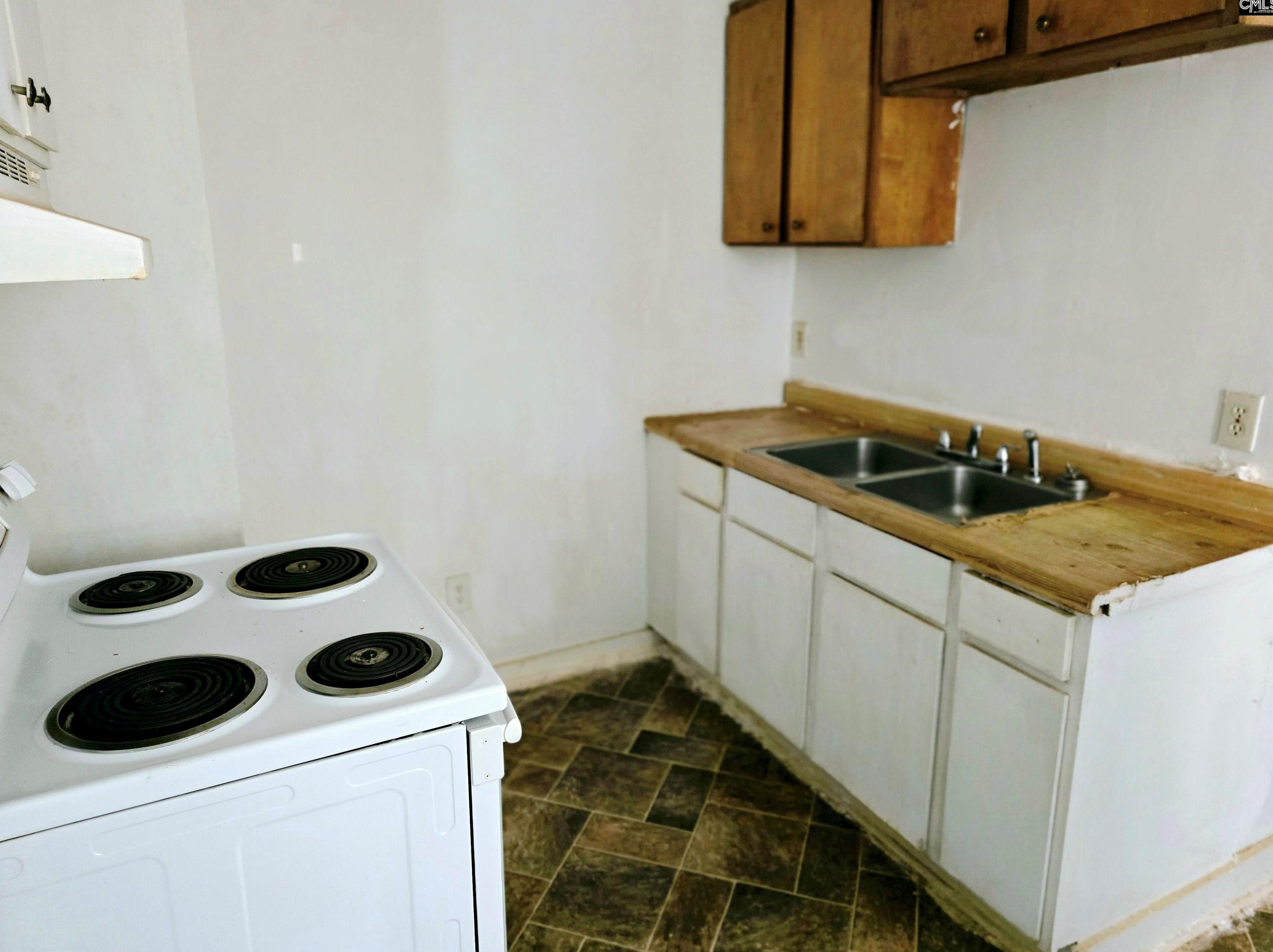 263 Pineneedle Rd, Columbia, SC 29203-3754