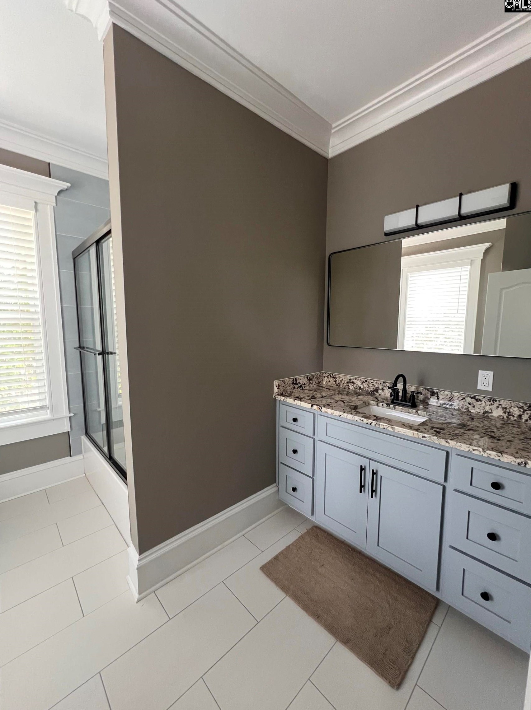 1028 Bryan St, Columbia SC 29201-2137 exterior