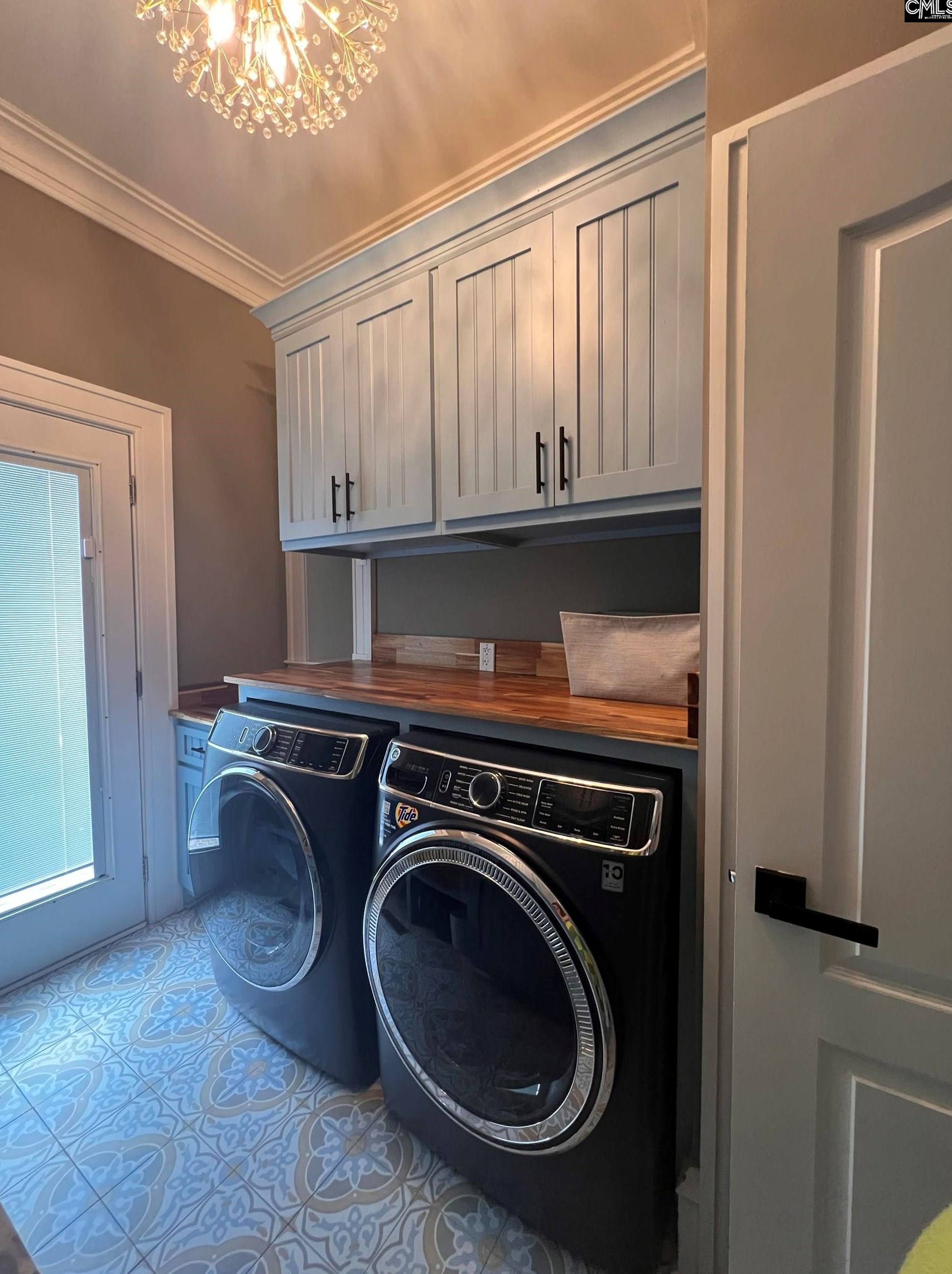 1028 Bryan St, Columbia SC 29201-2137 exterior