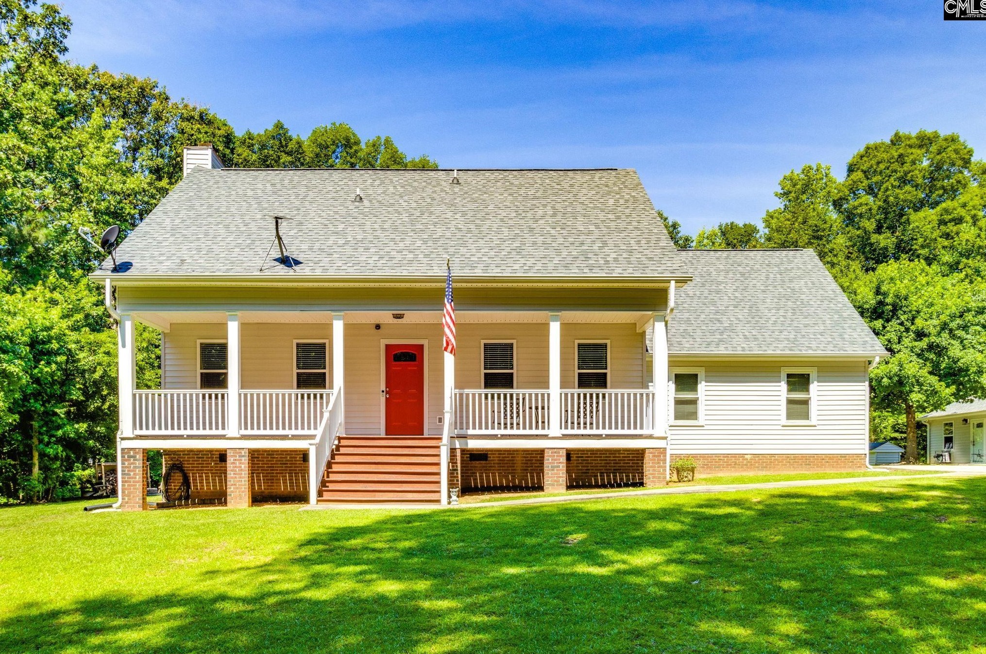27 Tupelo Rd, Smallwood, SC 29130-8731