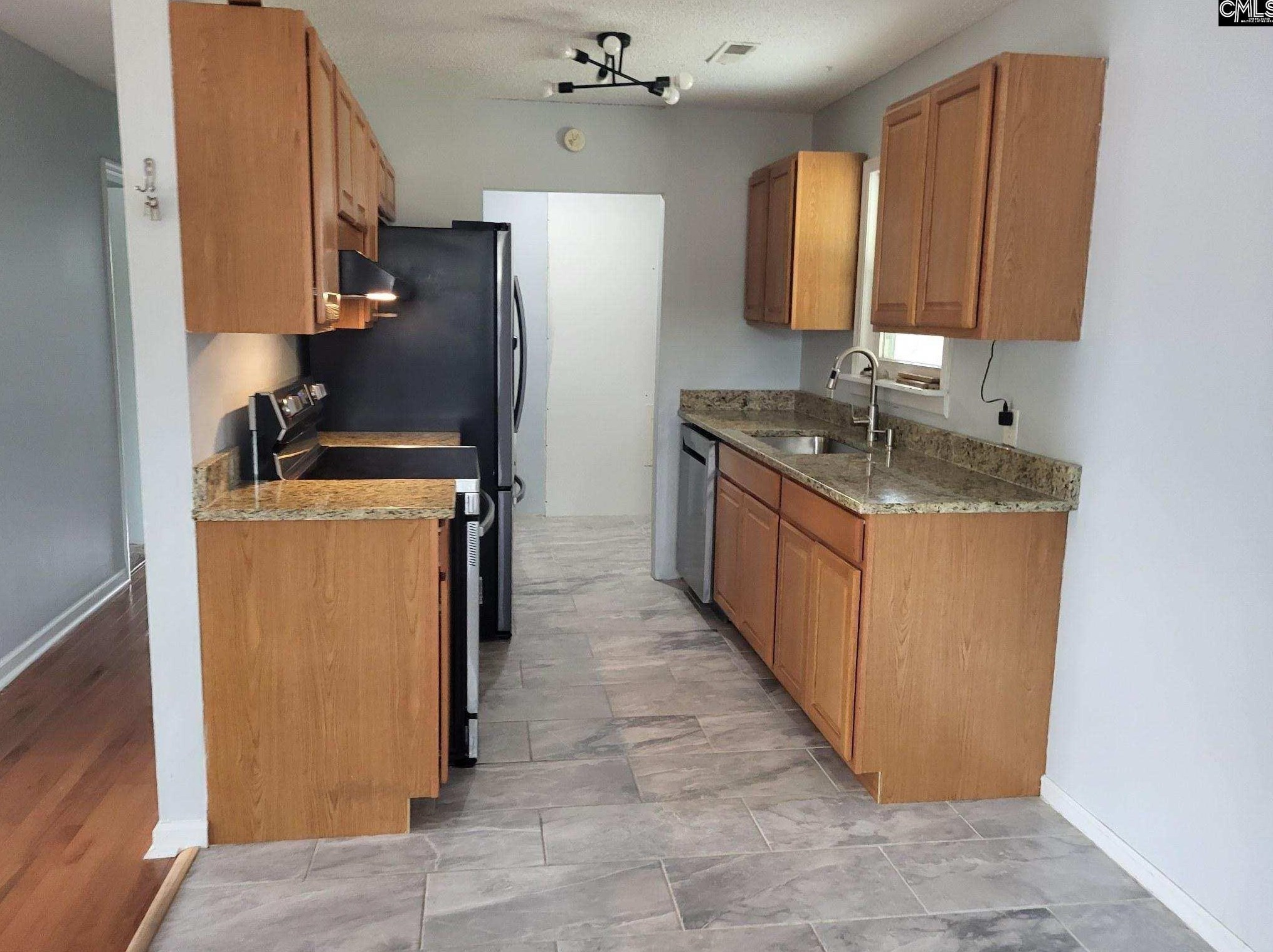 126 John Ammons Rd, Wateree, SC 29044