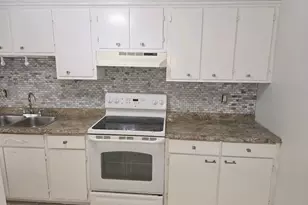 23 Cavalier Ct A, Columbia, SC 29205 - Photo 10