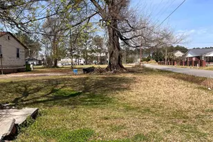 2701 Harlem St, Columbia, SC 29209 - Photo 1