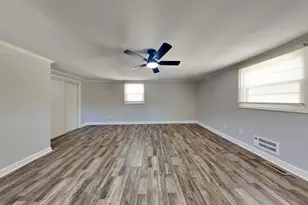 70 Lemmon St, Sumter, SC 29150 - Photo 8