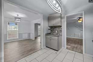 7819 Charles Towne Dr, Columbia, SC 29209 - Photo 8