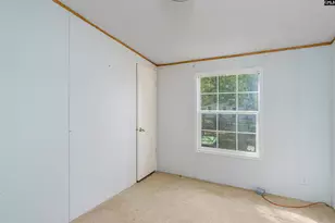 1808 Whetstone Rd, Swansea, SC 29160 - Photo 16