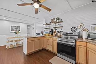 1386 Hobbs Dr, Summerton, SC 29148 - Photo 16