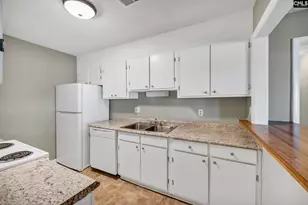 321 Cambout St, Columbia, SC 29210 - Photo 8