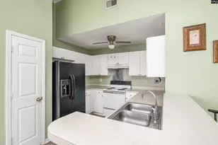 225 E Lake Trail, Columbia, SC 29209 - Photo 12