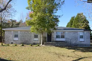 1832 Wadsworth Dr, Cayce, SC 29033 - Photo 1