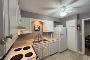 1825 St Julian Pl 15-E, Columbia, SC 29204 - Photo 8