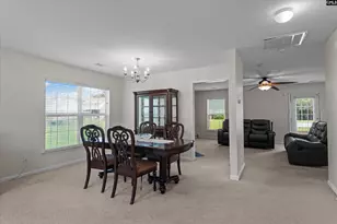 175 Rosecliff Cir, Hopkins, SC 29061 - Photo 8