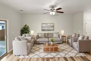 744 Dawsons Park Wy, Lexington, SC 29072 - Photo 2