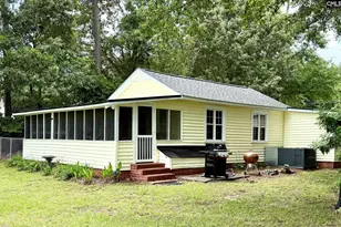 2112 Lakeshore Dr, Manning, SC 29102 - Photo 2