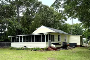 2112 Lakeshore Dr, Manning, SC 29102 - Photo 4