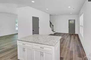 2035 Rosewood Dr A, Columbia, SC 29205 - Photo 16