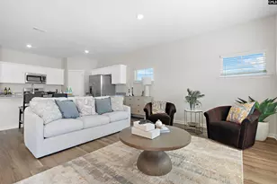 746 Gatestone Ln, Hopkins, SC 29061 - Photo 10