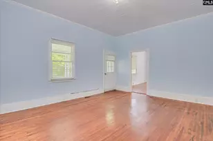 216 Circle St, Edgefield, SC 29824 - Photo 6
