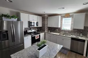 210 Carriagebrook Cir, Camden, SC 29020 - Photo 14