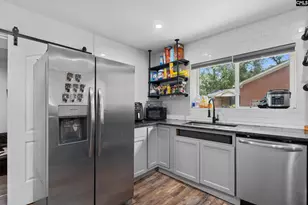 233 Bowling Ave, Columbia, SC 29203 - Photo 12