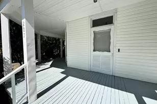 207 N Lee St, Bishopville, SC 29010 - Photo 2