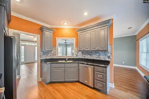 427 Nolancrest Dr, Lexington, SC 29073 - Photo 10