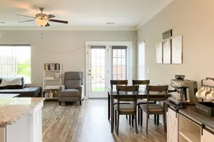 200 Button Willow St, Taylors, SC 29687 - Photo 4