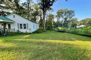 404 N Jennings St, Saluda, SC 29138 - Photo 2