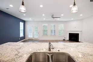 564 Harbour Pointe Dr, Columbia, SC 29229 - Photo 4