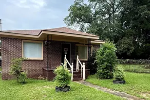 1446 Ridgewood Dr, Orangeburg, SC 29115 - Photo 1