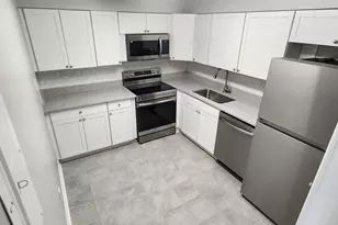 1825 St Julian Pl, Columbia, SC 29204 - Photo 10